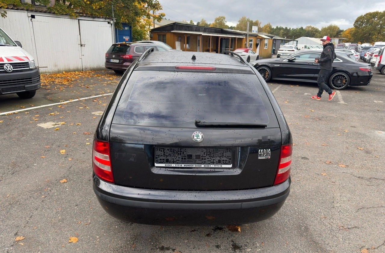 Skoda Fabia Combi Cool Edition - Estate car: picture 5 Skoda Fabia Combi Cool Edition - Estate car: picture 5