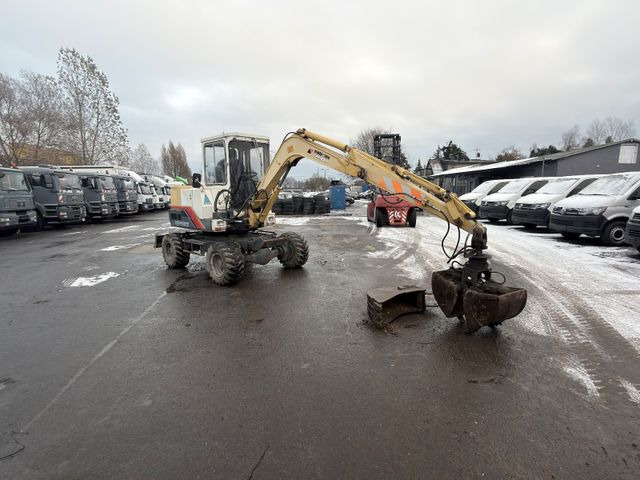 Yanmar YB 401 W Greifer und Schaufel - Wheel excavator: picture 2 Yanmar YB 401 W Greifer und Schaufel - Wheel excavator: picture 2
