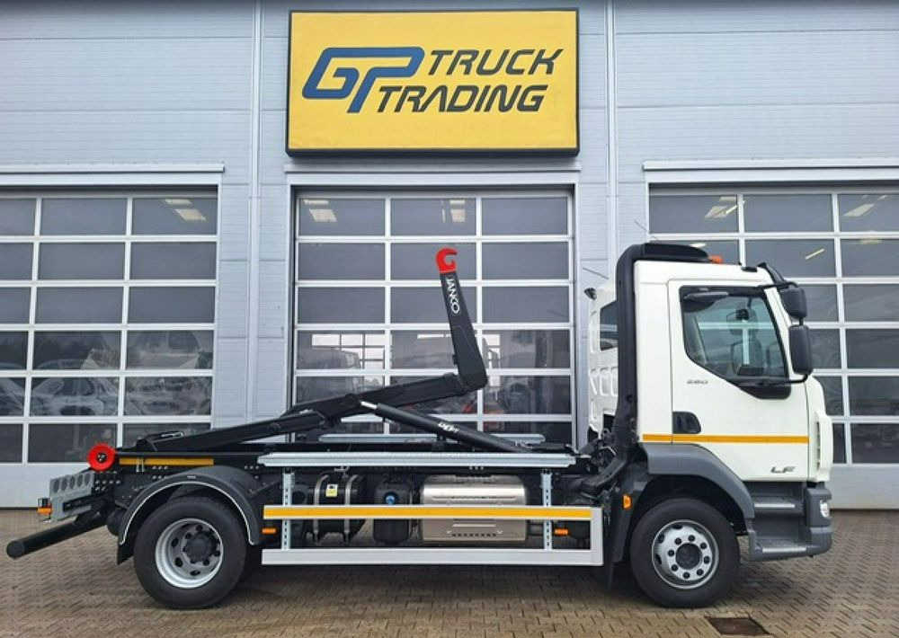 DAF LF 55 260 - Refuse truck: picture 3 DAF LF 55 260 - Refuse truck: picture 3