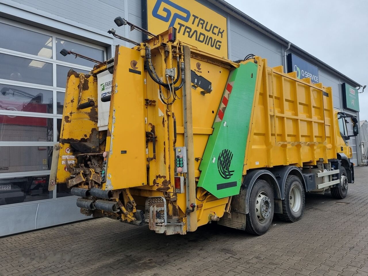 IVECO Magirus - Refuse truck: picture 5 IVECO Magirus - Refuse truck: picture 5