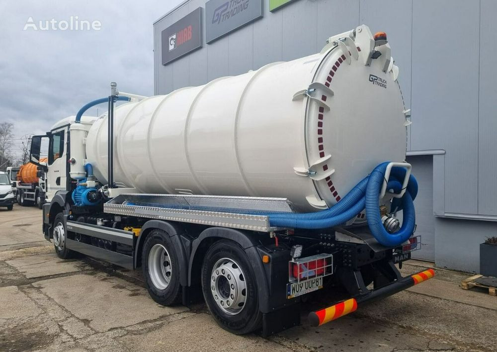 MAN TGS 26.330 - Tanker truck: picture 2 MAN TGS 26.330 - Tanker truck: picture 2