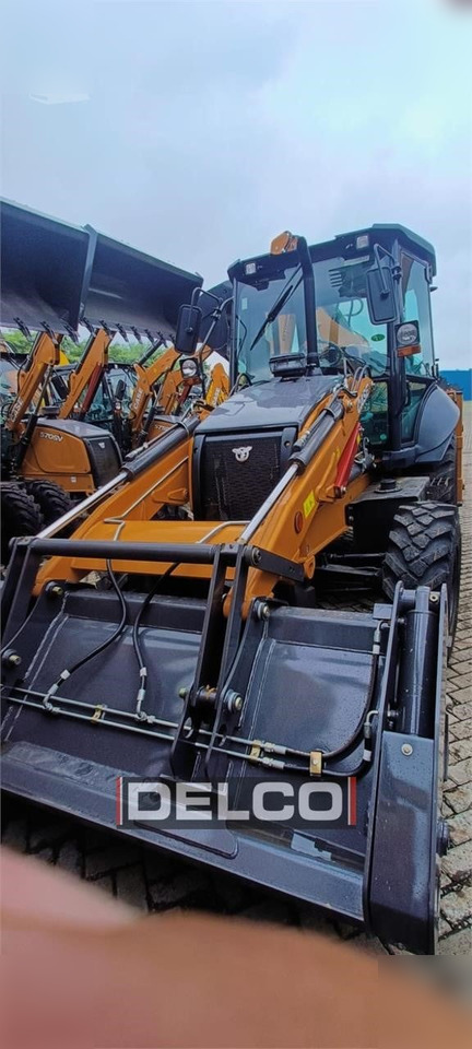 New Backhoe loader CASE 570SV: picture 6