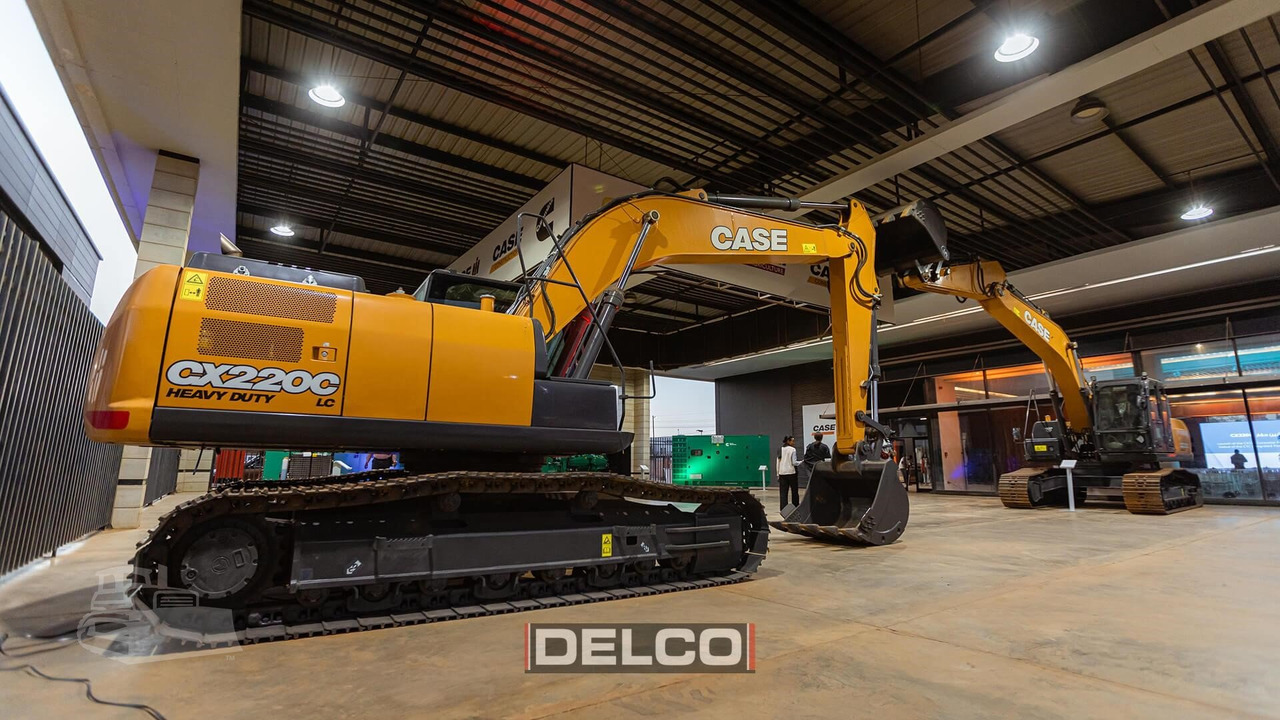 CASE CX220C LC - Crawler excavator: picture 2 CASE CX220C LC - Crawler excavator: picture 2