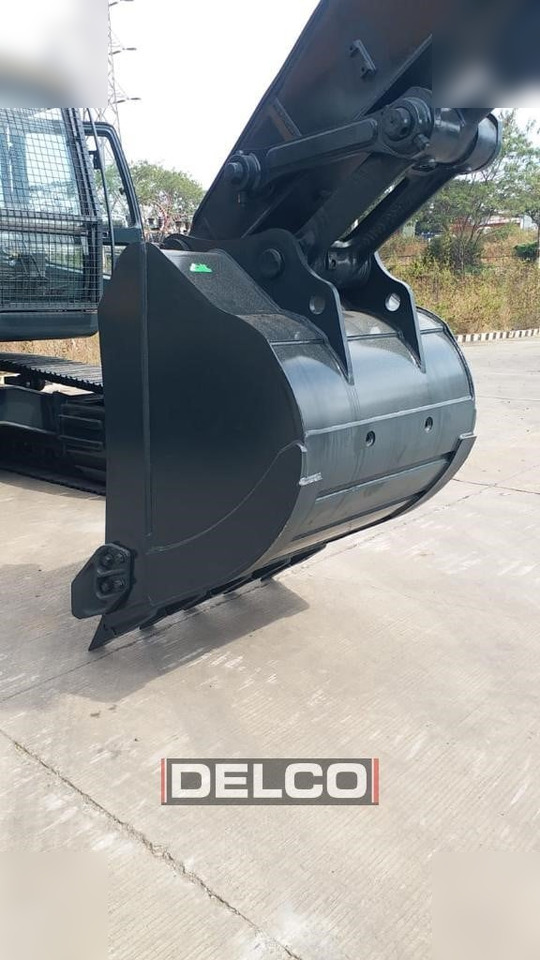 New Crawler excavator HYUNDAI ROBEX 210: picture 18