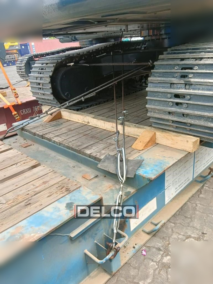 New Crawler excavator HYUNDAI ROBEX 210: picture 12