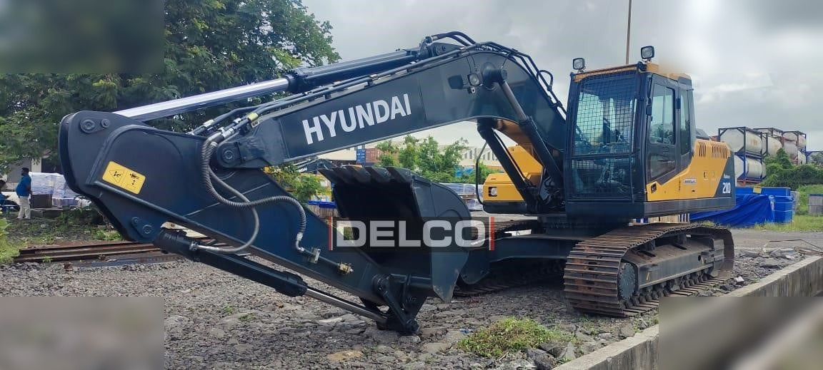 New Crawler excavator HYUNDAI ROBEX 210: picture 10