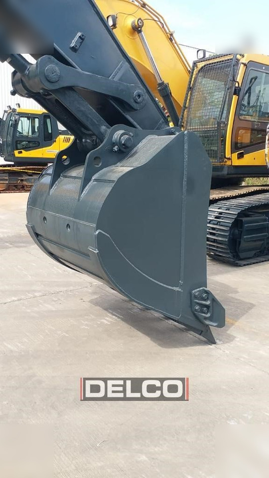 New Crawler excavator HYUNDAI ROBEX 210: picture 11