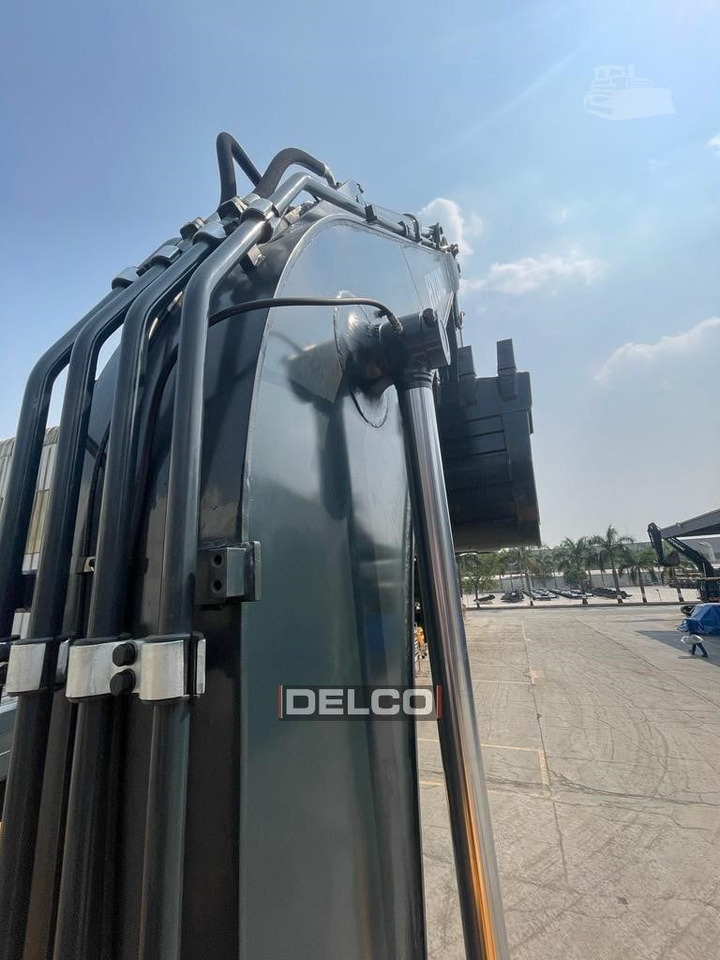 HYUNDAI ROBEX 215L SMART - Crawler excavator: picture 4 HYUNDAI ROBEX 215L SMART - Crawler excavator: picture 4