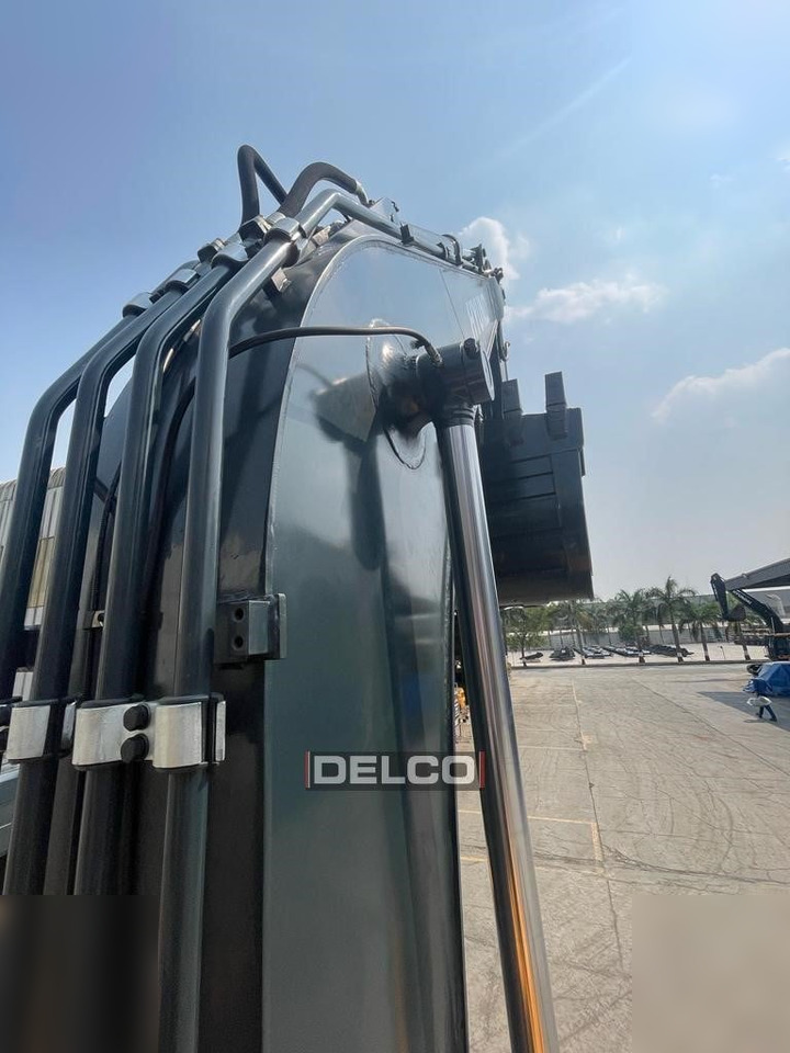 HYUNDAI ROBEX 215L SMART - Crawler excavator: picture 5 HYUNDAI ROBEX 215L SMART - Crawler excavator: picture 5