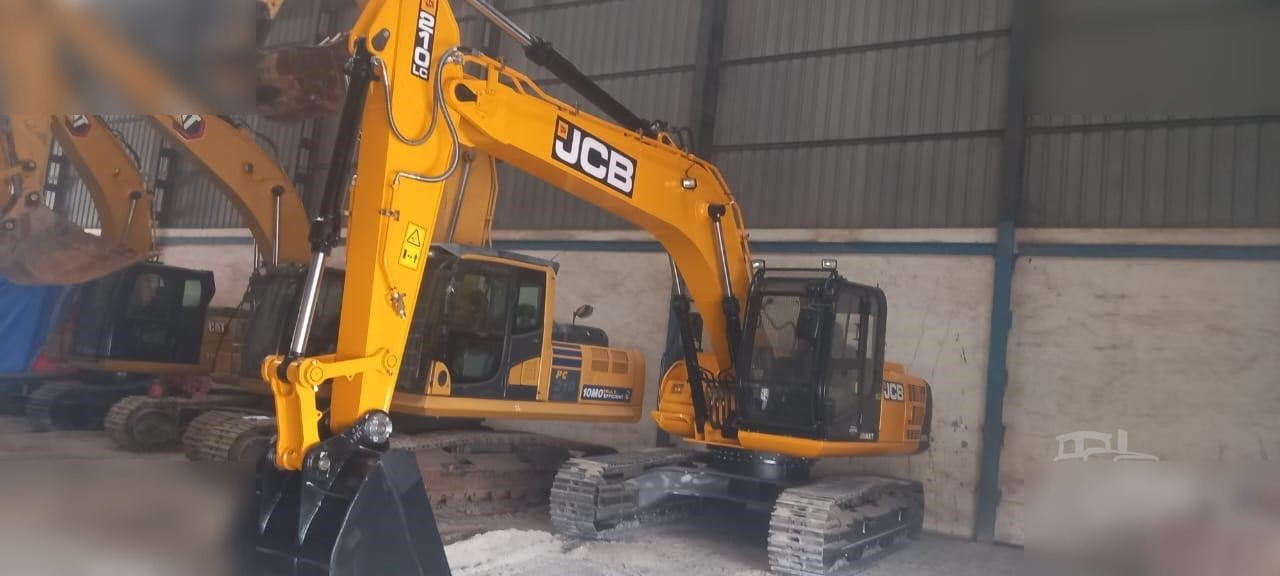 JCB JS210 LC - Crawler excavator: picture 1 JCB JS210 LC - Crawler excavator: picture 1