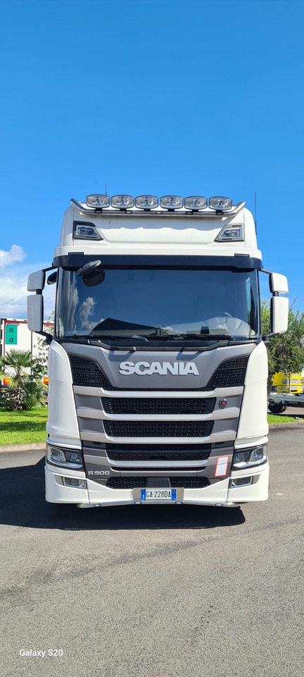 SCANIA R500 A4X2LA - Tractor unit: picture 1 SCANIA R500 A4X2LA - Tractor unit: picture 1