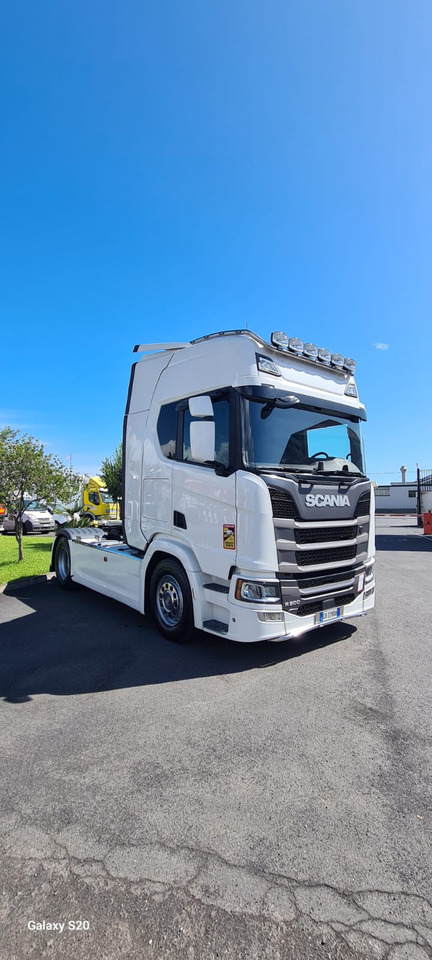 SCANIA R500 A4X2LA - Tractor unit: picture 5 SCANIA R500 A4X2LA - Tractor unit: picture 5