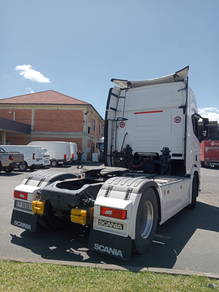 SCANIA R520 A4X2NB - Tractor unit: picture 3 SCANIA R520 A4X2NB - Tractor unit: picture 3