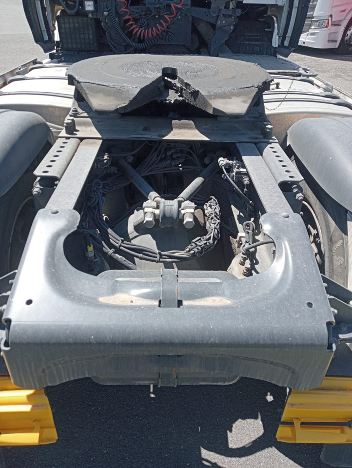 SCANIA R520 A4X2NB - Tractor unit: picture 4 SCANIA R520 A4X2NB - Tractor unit: picture 4