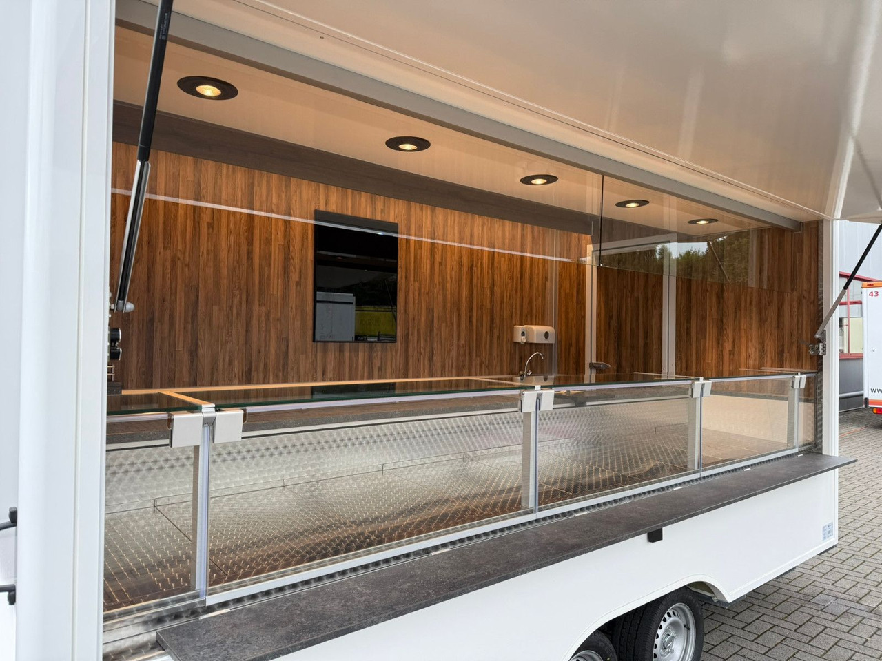 Esselmann Karello 4.2 ESSELMANN - Food trailer: picture 4 Esselmann Karello 4.2 ESSELMANN - Food trailer: picture 4