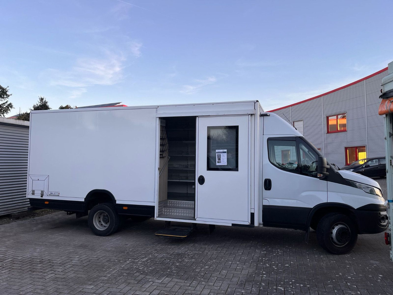 Iveco Daily SB Mobil - Food truck: picture 1 Iveco Daily SB Mobil - Food truck: picture 1