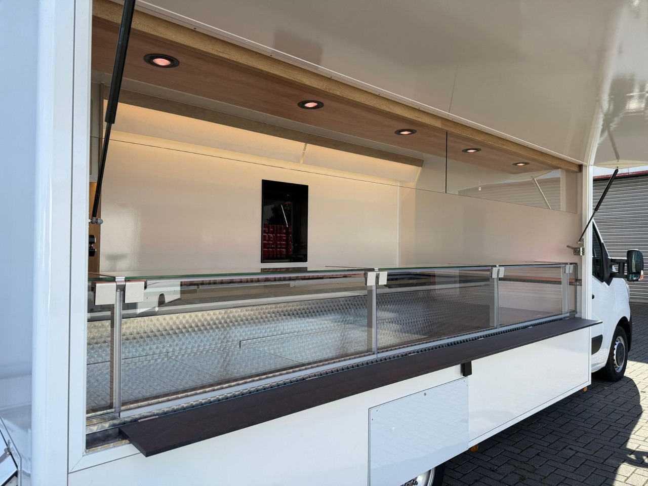 Renault ESSELMANN Verkaufsmobil - Food truck: picture 4 Renault ESSELMANN Verkaufsmobil - Food truck: picture 4