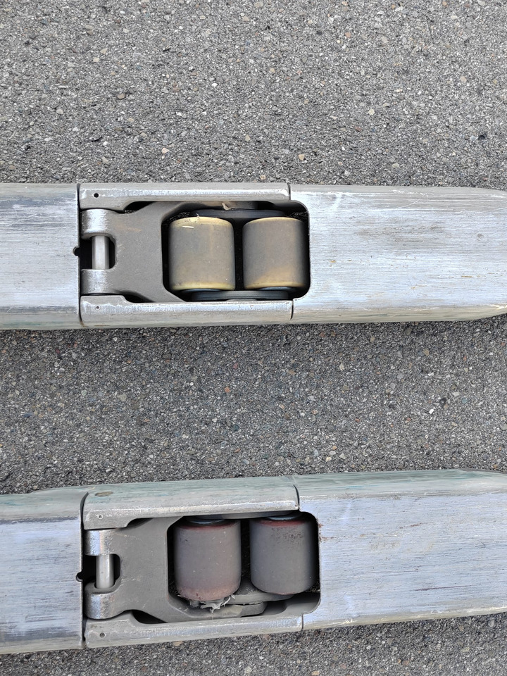 Order picker Jungheinrich ECE 225 Li-Ion/ 2.4m/ 2020yy/ 3057mh: picture 8