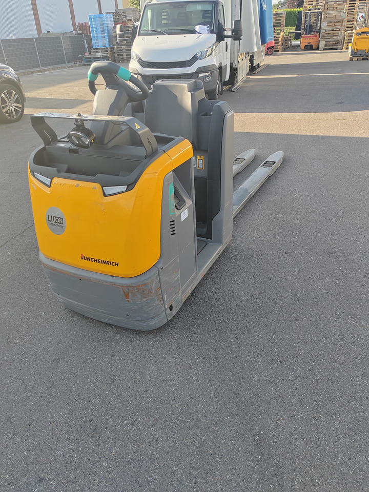 Order picker Jungheinrich ECE 225 Li-Ion/ 2.4m/ 2020yy/ 3057mh: picture 7