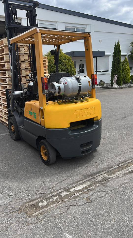 TCM FG15N18 - LPG forklift: picture 2 TCM FG15N18 - LPG forklift: picture 2
