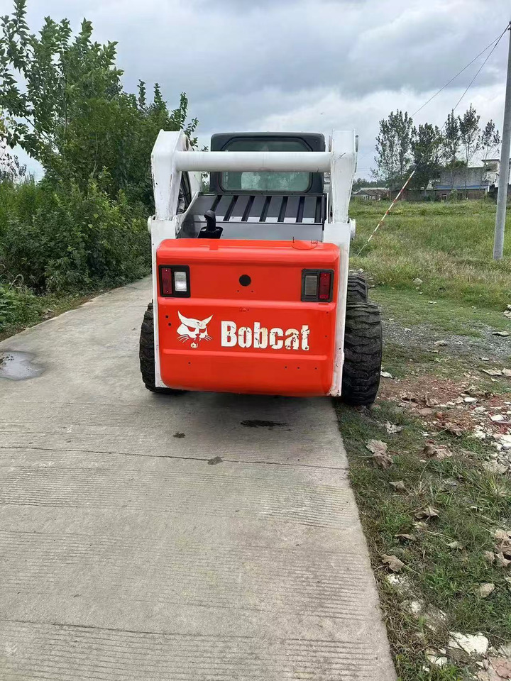 Bobcat S300 - Skid steer loader: picture 5 Bobcat S300 - Skid steer loader: picture 5