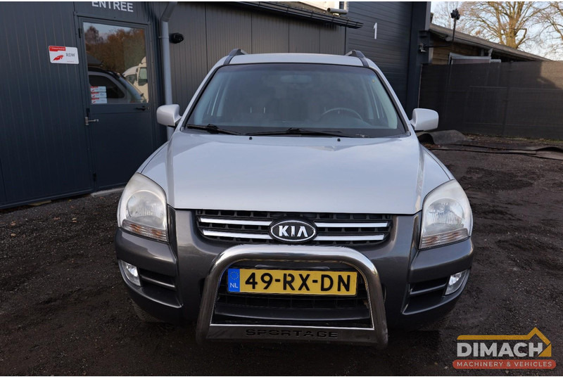 Kia Sportage 1.9L benzine - NL auto - winterbanden - apk 20-7-26 - SUV: picture 3 Kia Sportage 1.9L benzine - NL auto - winterbanden - apk 20-7-26 - SUV: picture 3