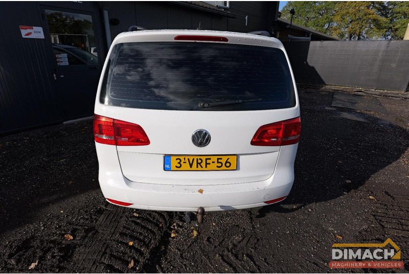 Volkswagen Touran VAN 1.6 TDI 77 KW AUT Volkswagen Touran grijs kenteken DSG automaat diesel - Small van: picture 3 Volkswagen Touran VAN 1.6 TDI 77 KW AUT Volkswagen Touran grijs kenteken DSG automaat diesel - Small van: picture 3