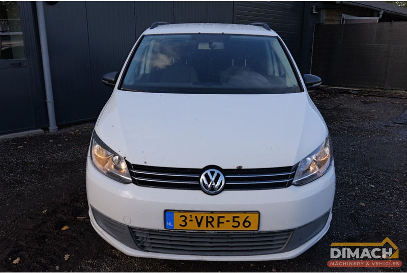 Volkswagen Touran VAN 1.6 TDI 77 KW AUT Volkswagen Touran grijs kenteken DSG automaat diesel - Small van: picture 4 Volkswagen Touran VAN 1.6 TDI 77 KW AUT Volkswagen Touran grijs kenteken DSG automaat diesel - Small van: picture 4