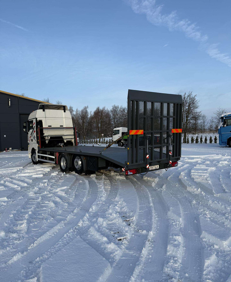 MAN TGX 26.420 - Car transporter truck: picture 3 MAN TGX 26.420 - Car transporter truck: picture 3