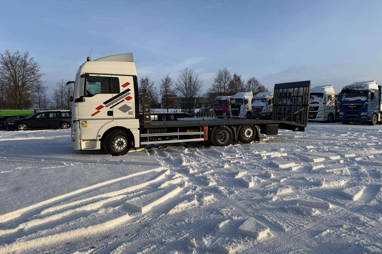 MAN TGX 26.420 - Car transporter truck: picture 5 MAN TGX 26.420 - Car transporter truck: picture 5