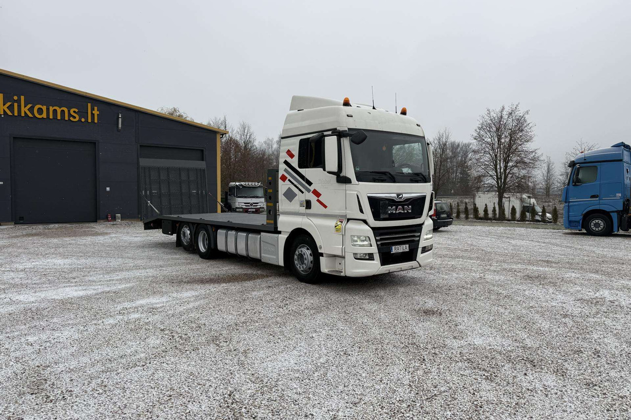 MAN TGX 26.430 - Car transporter truck: picture 2 MAN TGX 26.430 - Car transporter truck: picture 2
