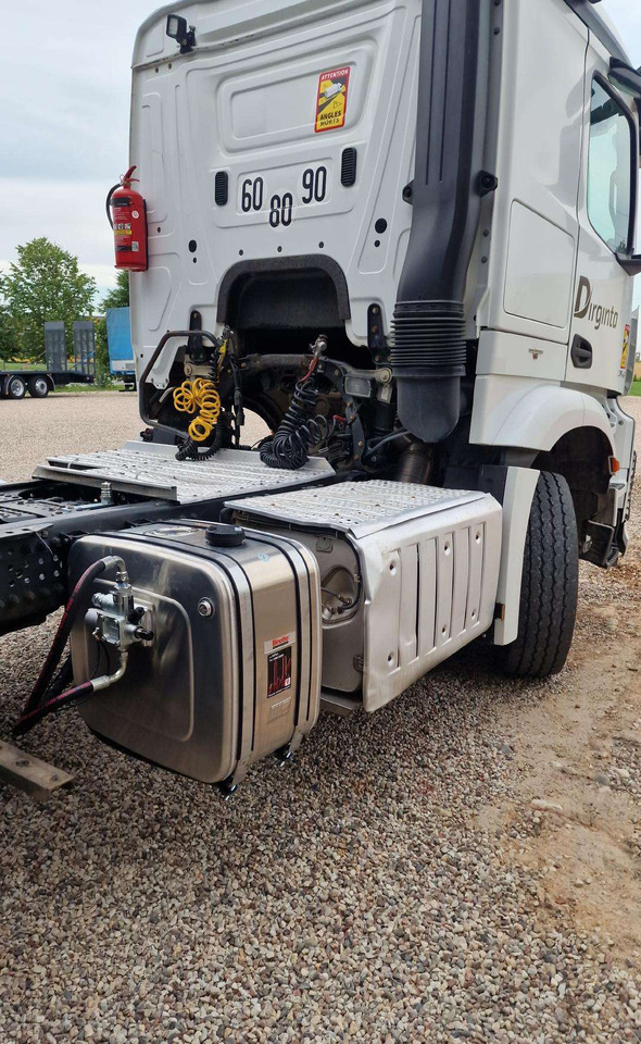 Iveco HIDRAULIA BINOTTO - Tractor unit: picture 1 Iveco HIDRAULIA BINOTTO - Tractor unit: picture 1