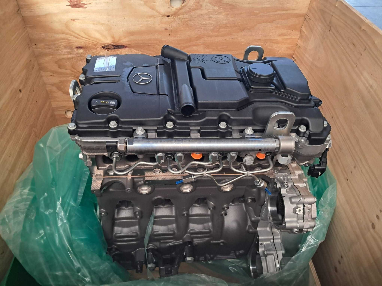 Silnik Mercedes om 934.978 Nowy. MTU Ropa Bell Deutz - Engine: picture 1 Silnik Mercedes om 934.978 Nowy. MTU Ropa Bell Deutz - Engine: picture 1