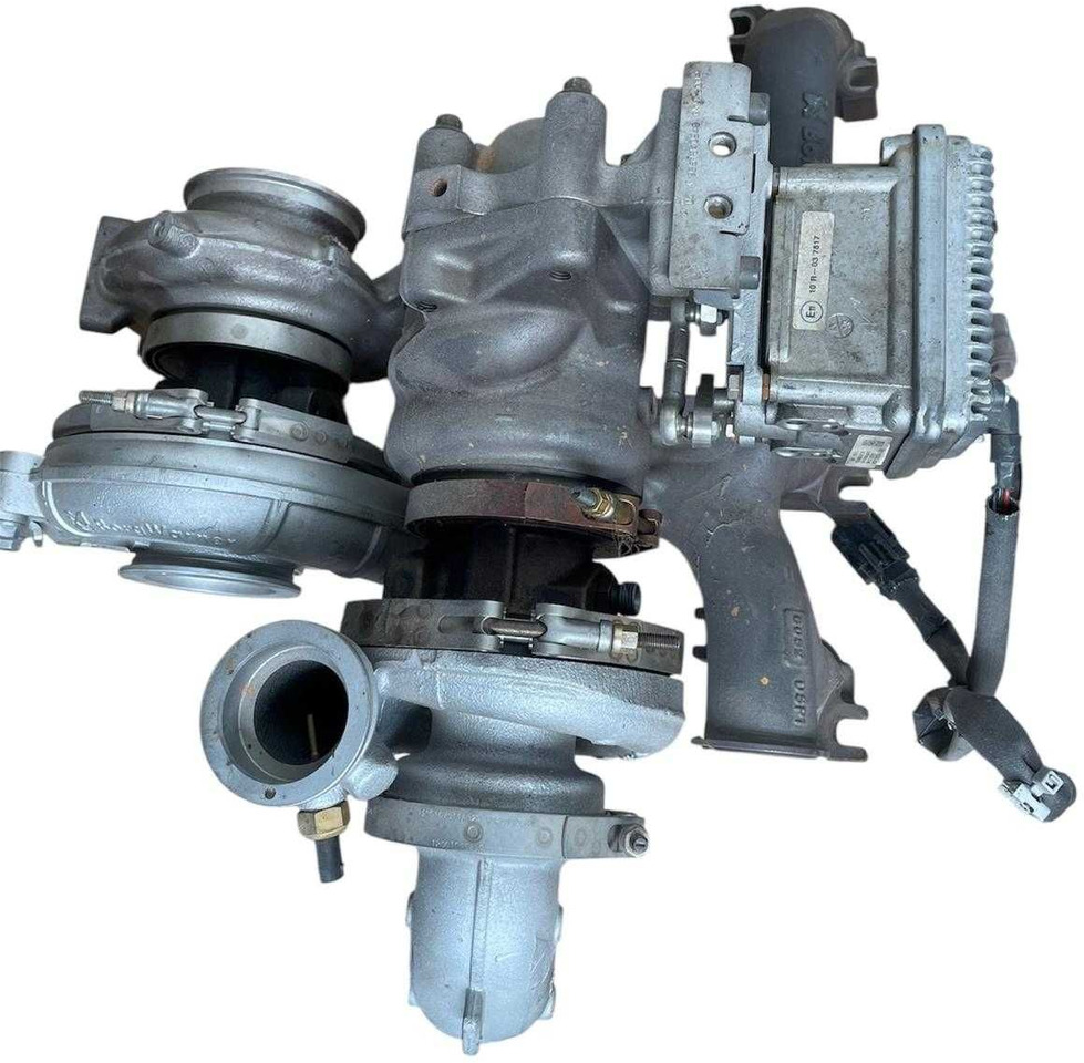 Turbosprężarka Mercedes om 935/936 - Engine: picture 1 Turbosprężarka Mercedes om 935/936 - Engine: picture 1