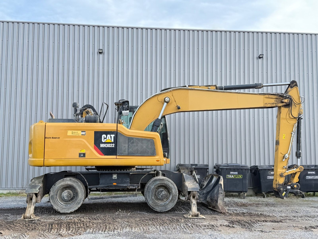 CAT MH3022 - Wheel excavator: picture 1 CAT MH3022 - Wheel excavator: picture 1