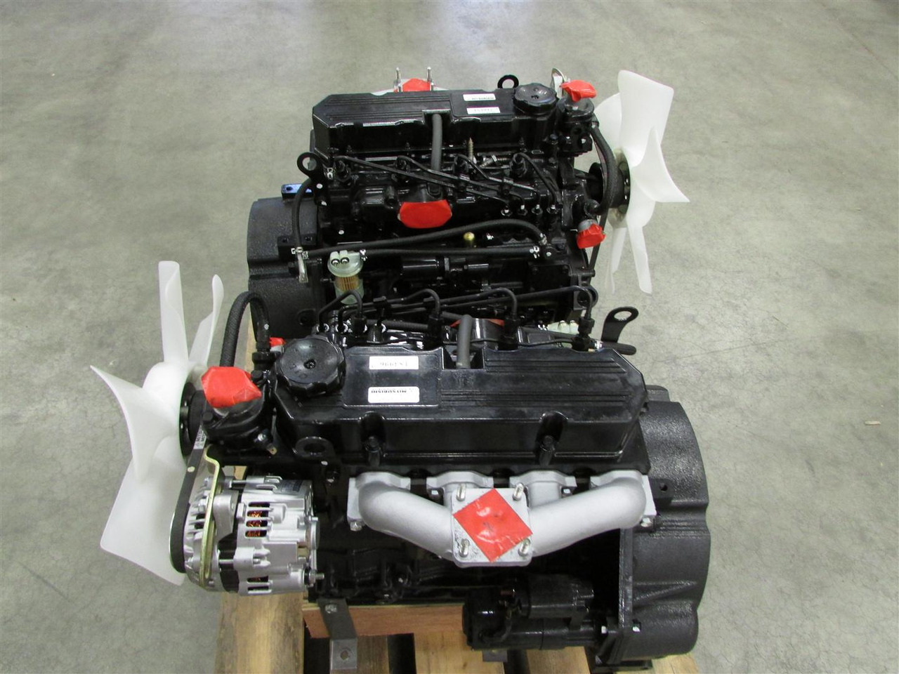 Mitsubishi NEW Engine S4L2-Z562SD / S4L2-61SD - Engine for Other machinery: picture 1 Mitsubishi NEW Engine S4L2-Z562SD / S4L2-61SD - Engine for Other machinery: picture 1