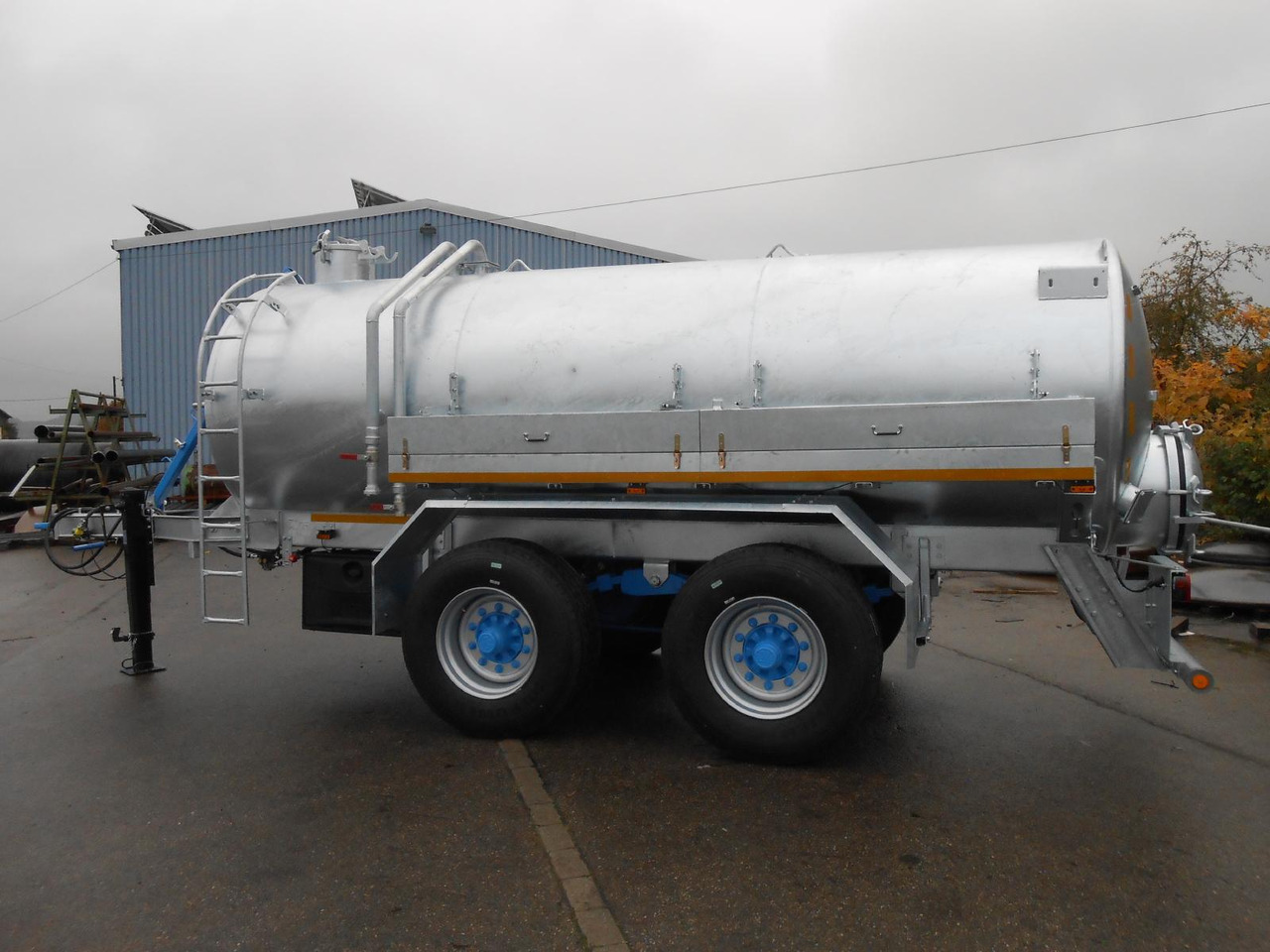 M-Vac 12000l / Wasserfass M-Vac 12000l (12m³) Wasserfass / Wassertank mit 80 km/h Zulassung - Tanker trailer: picture 3 M-Vac 12000l / Wasserfass M-Vac 12000l (12m³) Wasserfass / Wassertank mit 80 km/h Zulassung - Tanker trailer: picture 3