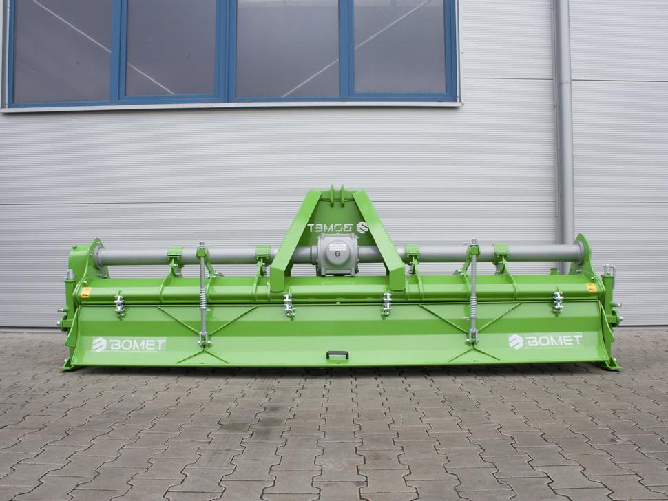Bomet Bodenfräsen / Rotary tiller / Rotavator / Vangatrice / Desgarrador / Роторный культиватор / Glebogryzarka 3 m - Rotavator: picture 3 Bomet Bodenfräsen / Rotary tiller / Rotavator / Vangatrice / Desgarrador / Роторный культиватор / Glebogryzarka 3 m - Rotavator: picture 3