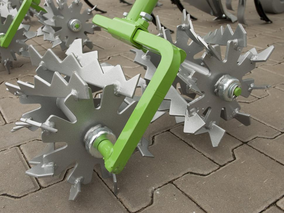 New Soil tillage equipment Bomet Jäthacke / Hoe ridger / Butteuse / Rincalzatore assolcatore / Полольник-окучник / Obsypnik: picture 6