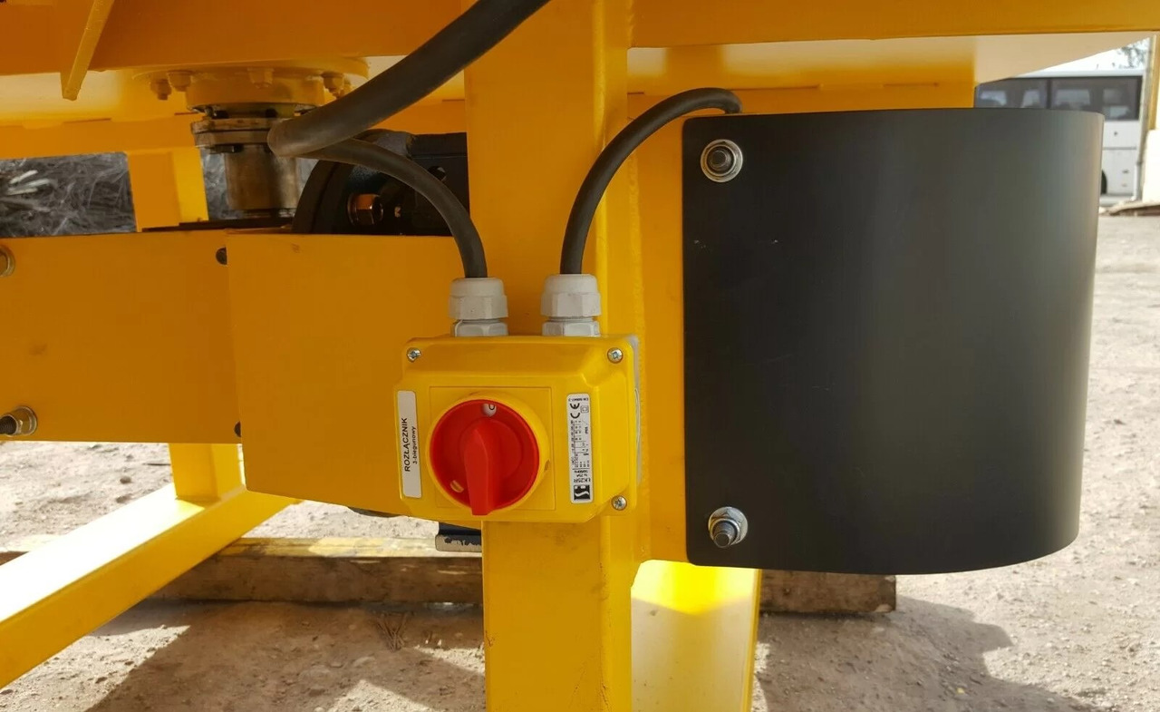 DC Betonmischer / Electric concrete mixer / Malaxeur à béton électrique / Betoniera / Бетономешалка с электроприводом / Betoniarka elektryczna 1000 l - Concrete plant: picture 4 DC Betonmischer / Electric concrete mixer / Malaxeur à béton électrique / Betoniera / Бетономешалка с электроприводом / Betoniarka elektryczna 1000 l - Concrete plant: picture 4