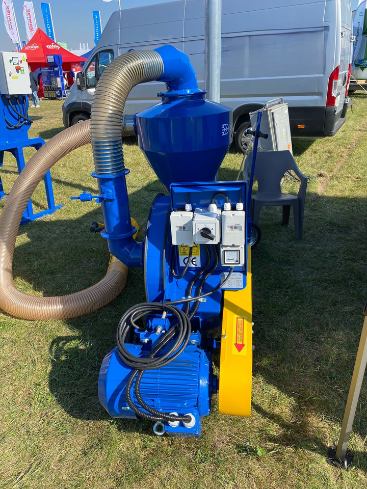 Dozamech Saug-Druckgebläse / Suction and pressure blower / Suceuse à grains / Trasportatore / Пневматический вдуватель / Dmuchawa ssąco-tłocząca T-420 - Conveyor: picture 5 Dozamech Saug-Druckgebläse / Suction and pressure blower / Suceuse à grains / Trasportatore / Пневматический вдуватель / Dmuchawa ssąco-tłocząca T-420 - Conveyor: picture 5