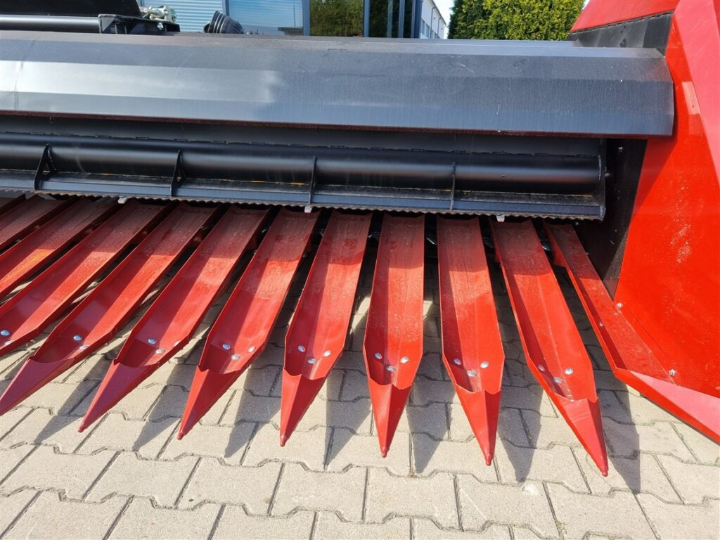 Lupus Sonnenblummenvorsatz / Sunflower harvester / Coupe à tournesol / Сosechadora / Macchina per la raccolta dei girasoli / Жатка для подсолнечника / Przystawka do słonecznika 6,5 m - Sunflower header: picture 2 Lupus Sonnenblummenvorsatz / Sunflower harvester / Coupe à tournesol / Сosechadora / Macchina per la raccolta dei girasoli / Жатка для подсолнечника / Przystawka do słonecznika 6,5 m - Sunflower header: picture 2