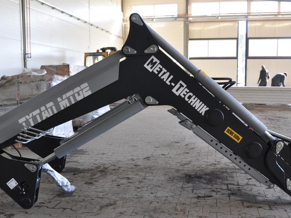 METAL-TECHNIK Frontlader / Front loader / Chargeur frontal / Caricatore frontale / Cargador fronta / Фронтальный погрузчик / Ładowacz czołowy Tytan MT-02 - Front loader for tractor for Attachment: picture 5 METAL-TECHNIK Frontlader / Front loader / Chargeur frontal / Caricatore frontale / Cargador fronta / Фронтальный погрузчик / Ładowacz czołowy Tytan MT-02 - Front loader for tractor for Attachment: picture 5