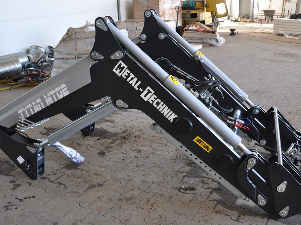 METAL-TECHNIK Frontlader / Front loader / Chargeur frontal / Caricatore frontale / Cargador fronta / Фронтальный погрузчик / Ładowacz czołowy Tytan MT-02 - Front loader for tractor for Attachment: picture 2 METAL-TECHNIK Frontlader / Front loader / Chargeur frontal / Caricatore frontale / Cargador fronta / Фронтальный погрузчик / Ładowacz czołowy Tytan MT-02 - Front loader for tractor for Attachment: picture 2