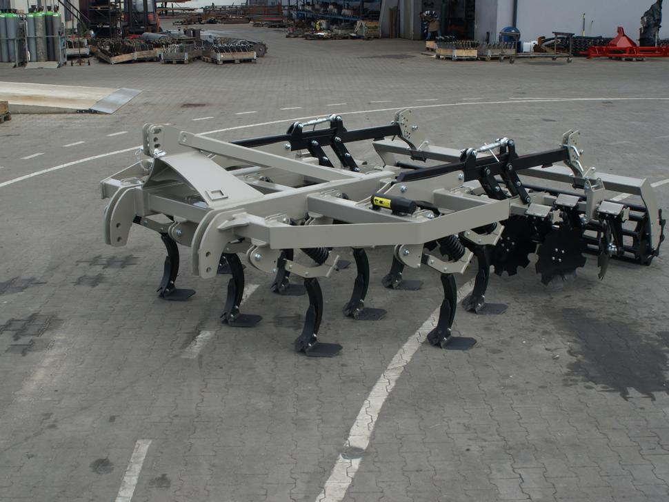 ROLEX Flügelschargrubber / No-till cultivator / Dechaumeur à dents / Aratri stoppiatori / Cultivador sin labranza / Культиватор No-till / Kultywator bezorkowy 3 m - Cultivator: picture 1 ROLEX Flügelschargrubber / No-till cultivator / Dechaumeur à dents / Aratri stoppiatori / Cultivador sin labranza / Культиватор No-till / Kultywator bezorkowy 3 m - Cultivator: picture 1