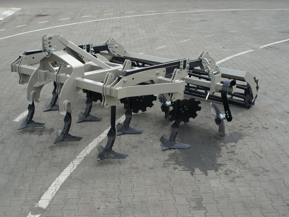 ROLEX Flügelschargrubber / Stubble cultivator / Dechaumeur à dents / Aratri stoppiatori / Стерневой культиватор / Agregat podorywkowy 3 m - Cultivator: picture 1 ROLEX Flügelschargrubber / Stubble cultivator / Dechaumeur à dents / Aratri stoppiatori / Стерневой культиватор / Agregat podorywkowy 3 m - Cultivator: picture 1