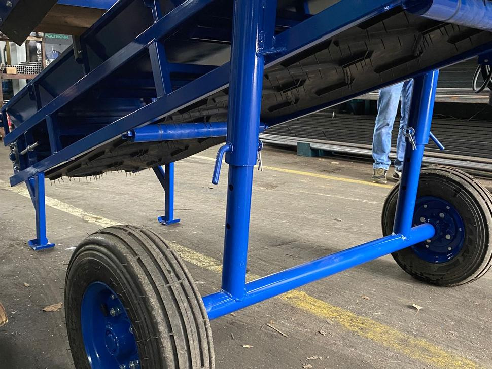 New Potato equipment ROLMET Vorratsbunker / Receiving hopper / Trémie de réception / Cesto di ricezione / Tolva receptora de rodillo / Приёмная корзина / Kosz przyjęciowy KP-1: picture 16 New Potato equipment ROLMET Vorratsbunker / Receiving hopper / Trémie de réception / Cesto di ricezione / Tolva receptora de rodillo / Приёмная корзина / Kosz przyjęciowy KP-1: picture 16