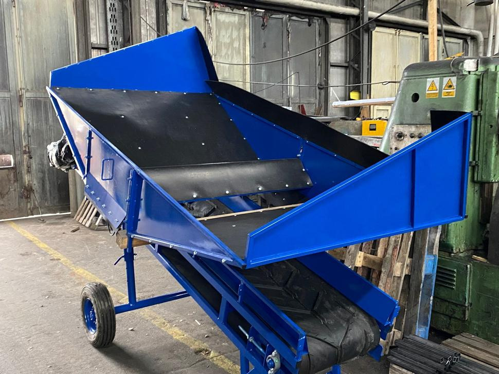 New Potato equipment ROLMET Vorratsbunker / Receiving hopper / Trémie de réception / Cesto di ricezione / Tolva receptora de rodillo / Приёмная корзина / Kosz przyjęciowy KP-1: picture 6 New Potato equipment ROLMET Vorratsbunker / Receiving hopper / Trémie de réception / Cesto di ricezione / Tolva receptora de rodillo / Приёмная корзина / Kosz przyjęciowy KP-1: picture 6