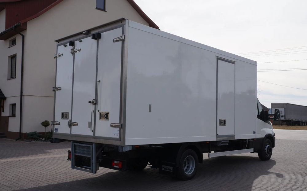 Iveco DAILY 70c17 CHŁODNIA 5 m Thermo king V-500 MAX Wzorowy Stan - Refrigerated truck: picture 5 Iveco DAILY 70c17 CHŁODNIA 5 m Thermo king V-500 MAX Wzorowy Stan - Refrigerated truck: picture 5
