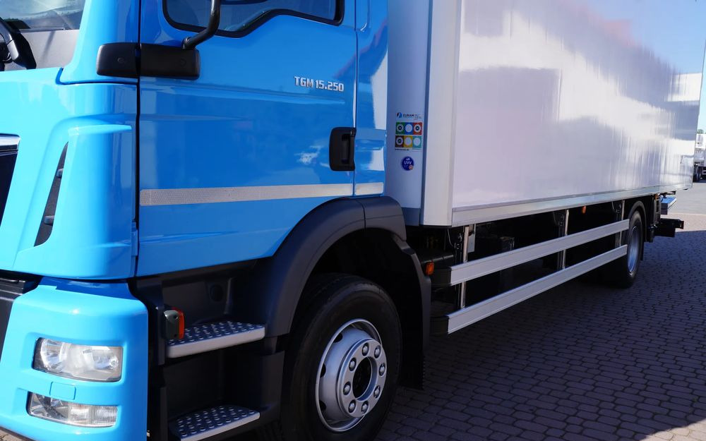 MAN TGM 15.250 EURO 6 CHŁODNIA LAMBERET ŁAD 7.300 KG NISKI PRZEBIEG - Refrigerated truck: picture 5 MAN TGM 15.250 EURO 6 CHŁODNIA LAMBERET ŁAD 7.300 KG NISKI PRZEBIEG - Refrigerated truck: picture 5